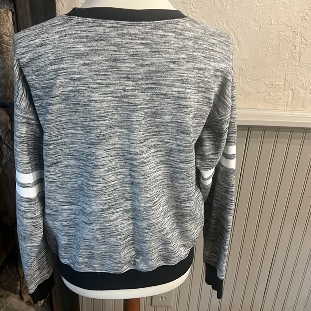PINK Victoria's Secret Black and White Knit Top - Picture 2 of 4